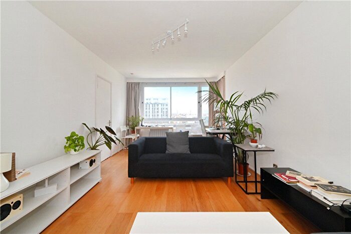 1 Bedroom Flat For Sale In The Water Gardens, Hyde Park, W2