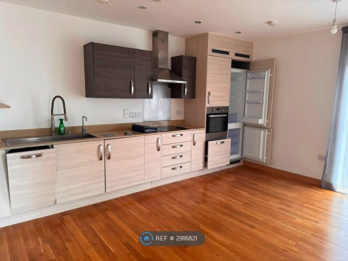 3 Bedroom Flat To Rent In William Mundy Way, Dartford, DA1