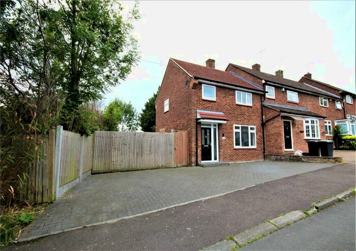 3 Bedroom End Of Terrace House To Rent In Chester Path, Loughton, IG10