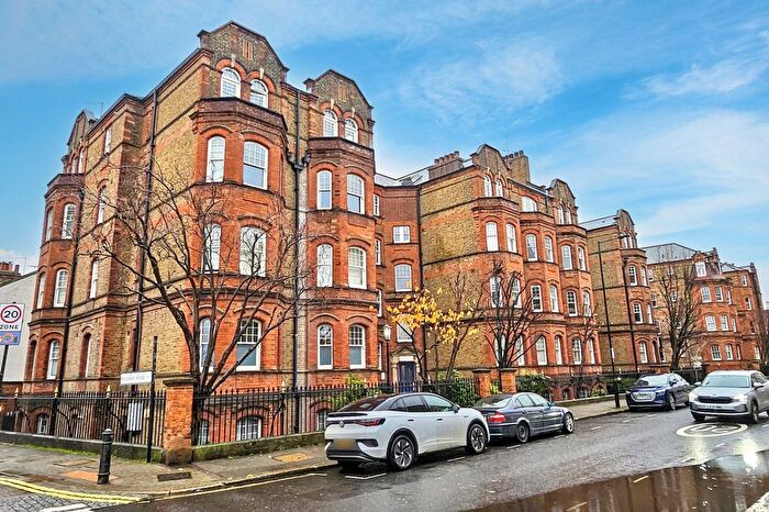 2 Bedroom Flat For Sale In Greyhound Road, London, W6