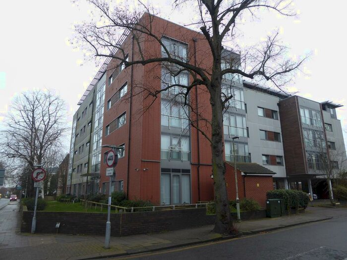 2 Bedroom Apartment To Rent In Heron House, Goldington Road, MK40