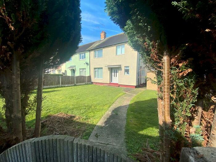 3 Bedroom House To Rent In Conifer Crescent, Clifton, NG11