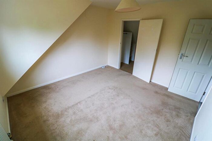 4 Bedroom Detached House For Sale In Lincoln Rd, Deeping Gate, Peterborough, Cambs, PE6