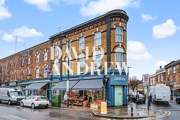 4 Bedroom Flat To Rent In Blackstock Road, London, N5