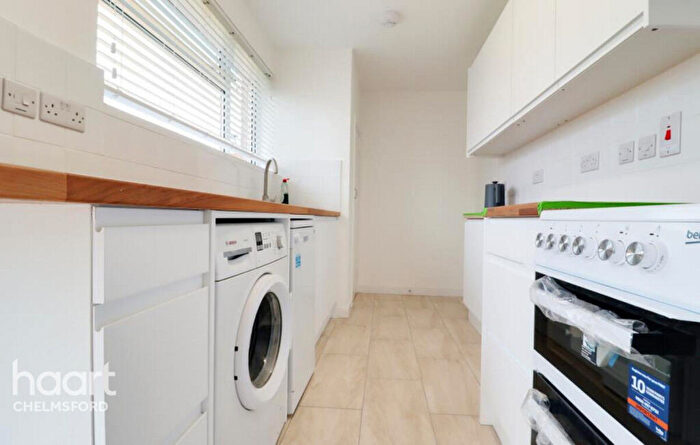 3 Bedroom End Of Terrace House To Rent In Grampian Grove, Chelmsford, CM1