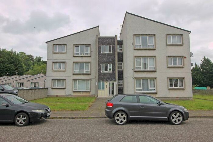2 Bedroom Flat To Rent In Avenue Park, Stirling, FK9