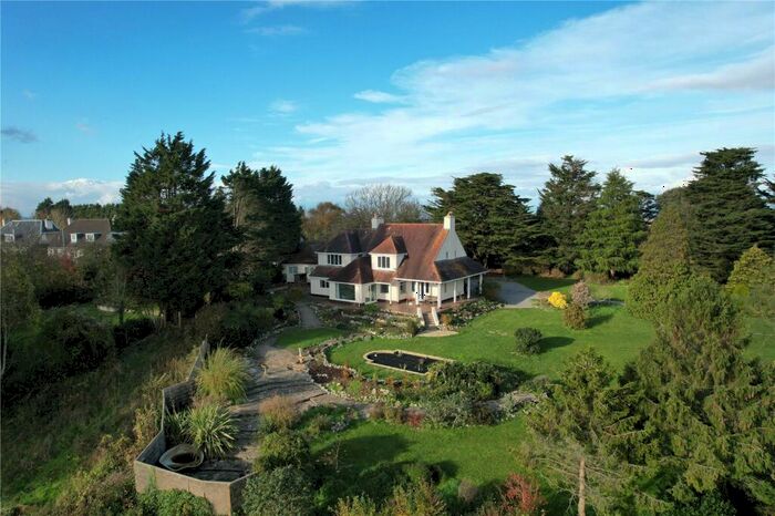 4 Bedroom Detached House To Rent In Worlebury Hill Road, Weston-Super-Mare, North Somerset, BS22