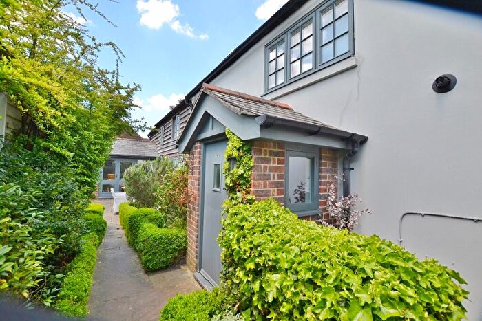 3 Bedroom Cottage For Sale In Petworth, West Sussex, GU28