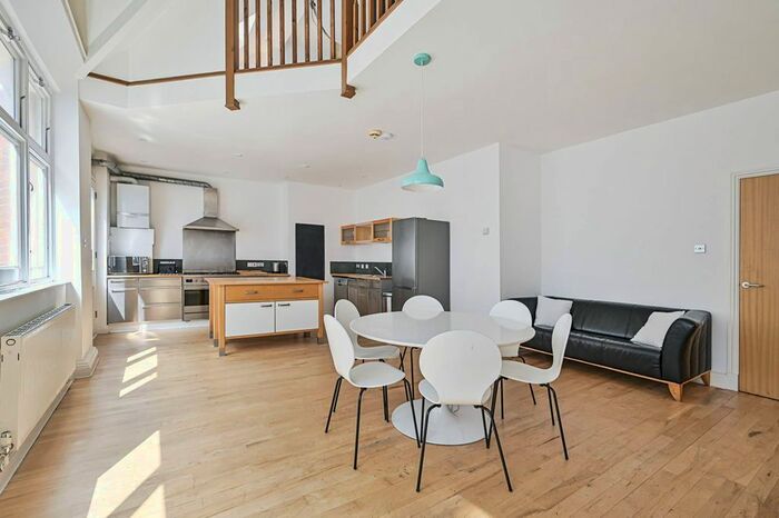 4 Bedroom Flat To Rent In Strype Street, Spitalfields, London, E1