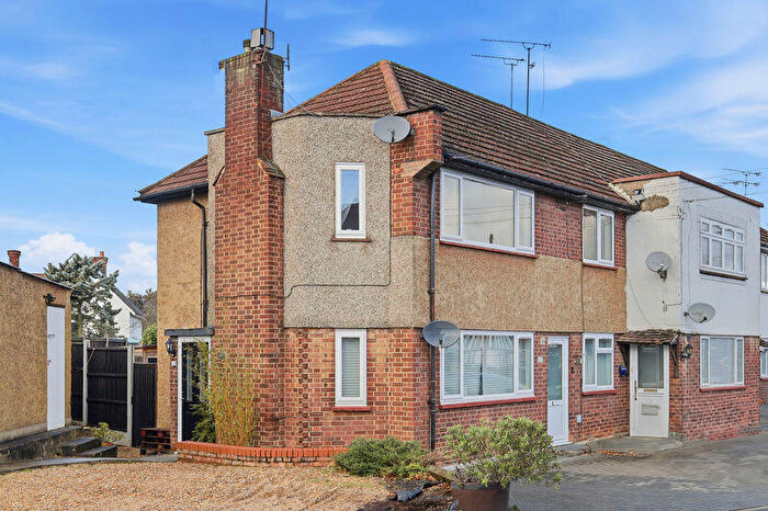 2 Bedroom Maisonette To Rent In Priests Lane, Brentwood, CM15