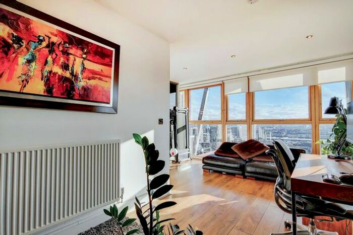 2 Bedroom Flat To Rent In Phoenix Heights West, Canary Wharf, London, E14