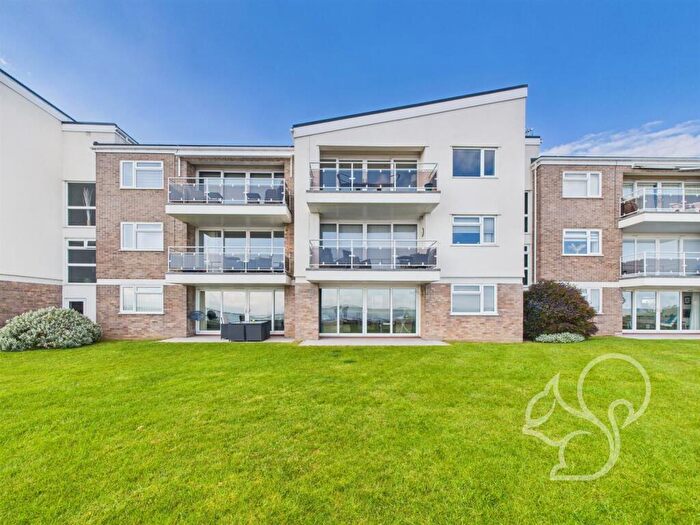 2 Bedroom Flat For Sale In Shears Crescent, West Mersea, CO5