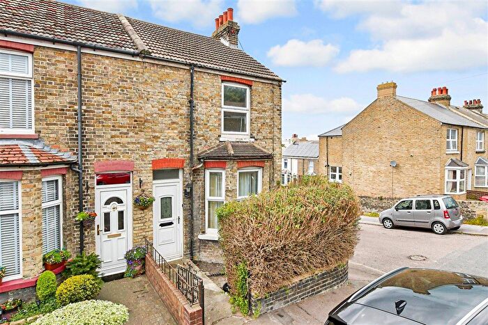 2 Bedroom End Of Terrace House For Sale In Walpole Road, Cliftonville, Kent, CT9