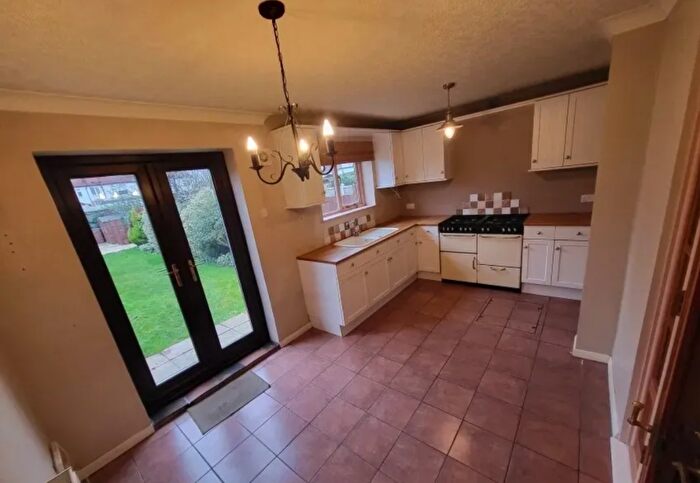 4 Bedroom Terraced House To Rent In Amery Gardens, Romford, RM2
