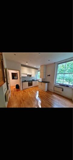 Studio To Rent In Devonshire House, Bath Terrace, London, SE1
