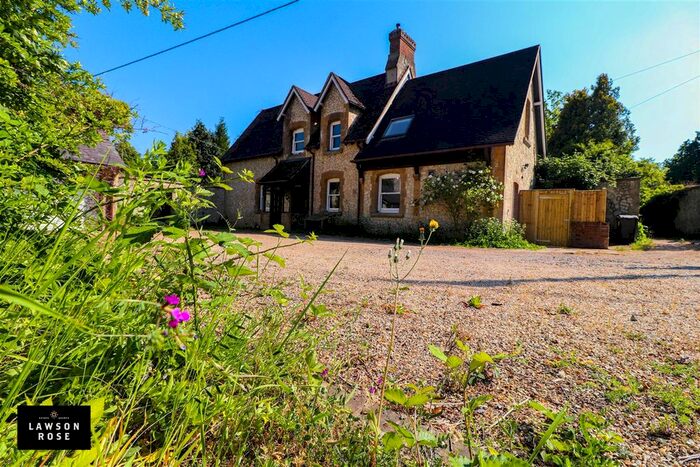 4 Bedroom Property To Rent In Blackmoor, Liss, GU33