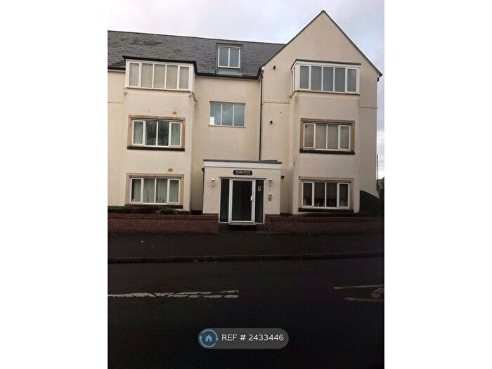 2 Bedroom Flat To Rent In Walton House, Swindon, SN25