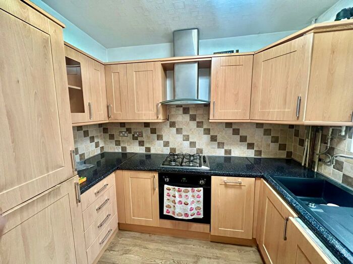 3 Bedroom Flat To Rent In Melton Road, Leicester, Leicestershire, LE4