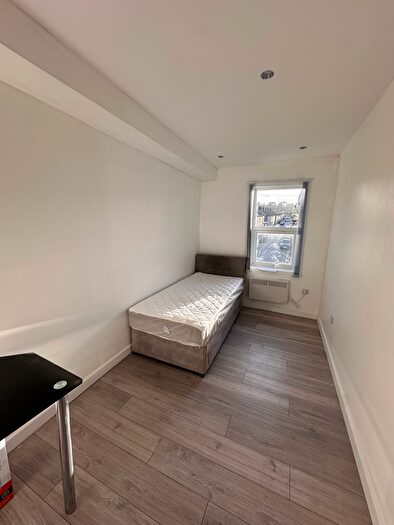 2 Bedroom Flat To Rent In Hibbert Street, Luton, LU1
