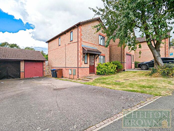 3 Bedroom Detached House To Rent In Stanford Way, East Hunsbury, Northampton, NN4