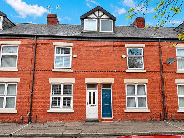 3 Bedroom Terraced House For Sale In Co-operative Street, Salford, M6
