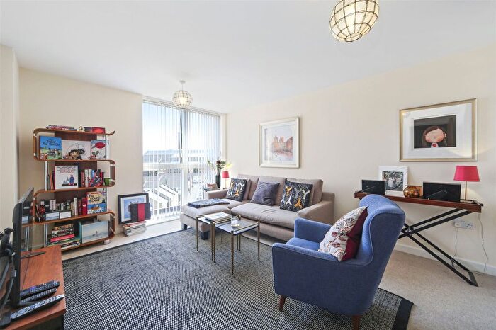 2 Bedroom Flat To Rent In Banning Street, London, SE10