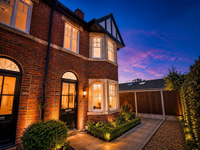 3 Bedroom Semi-Detached House To Rent In Victoria Road, Macclesfield, SK10