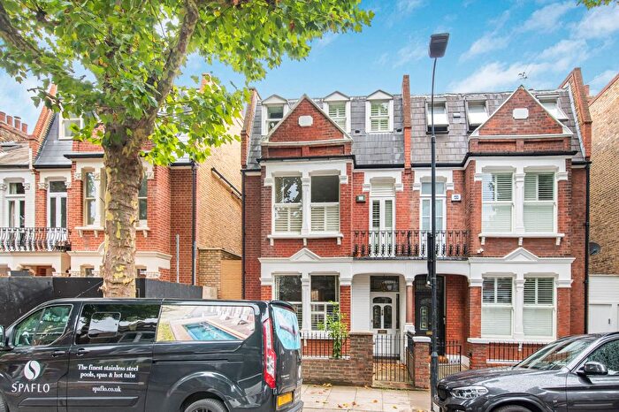 5 Bedroom Semi-Detached House To Rent In Doneraile Street, London, SW6