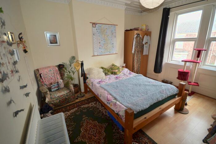 3 Bedroom Flat To Rent In Dilston Road, Newcastle Upon Tyne, NE4