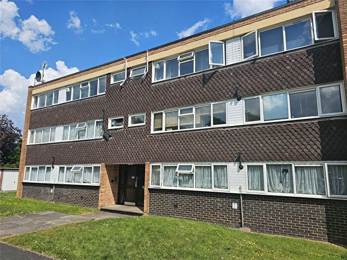 2 Bedroom Maisonette To Rent In Dominic Drive, Kings Norton, Birmingham, B30
