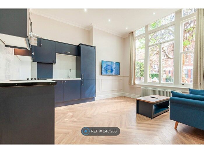 1 Bedroom Flat To Rent In Oxford Gardens, London, W10