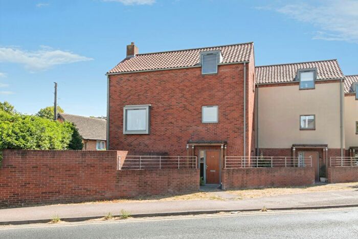 3 Bedroom End Of Terrace House For Sale In Upper Tilehouse Street, Hitchin, Hertfordshire, SG5
