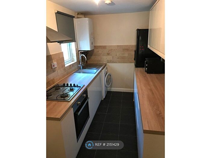 3 Bedroom Terraced House To Rent In Oxford Road, Reading, RG30