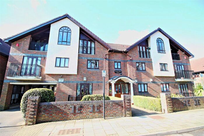 2 Bedroom Flat To Rent In Marsh Lane, Stanmore, HA7