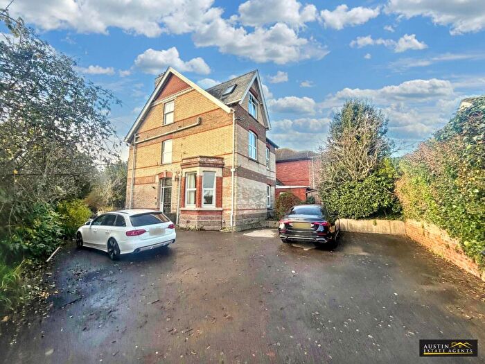 2 Bedroom Flat For Sale In Ullswater Crescent, Weymouth, DT3