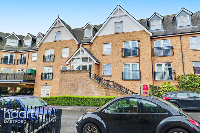 1 Bedroom Apartment For Sale In Tanners Close, Dartford, DA1