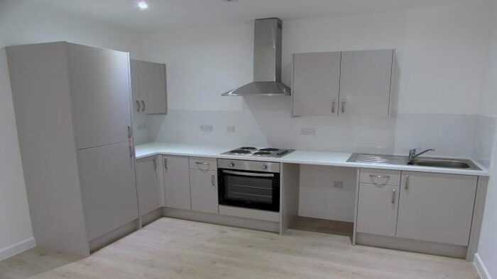 2 Bedroom Flat To Rent In Yasmine Terrace, New Road East, Portsmouth, PO2