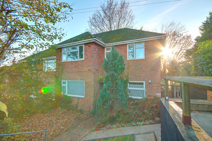 2 Bedroom Maisonette For Sale In Midanbury! Private Rear Garden! Over Years On Lease!, SO18