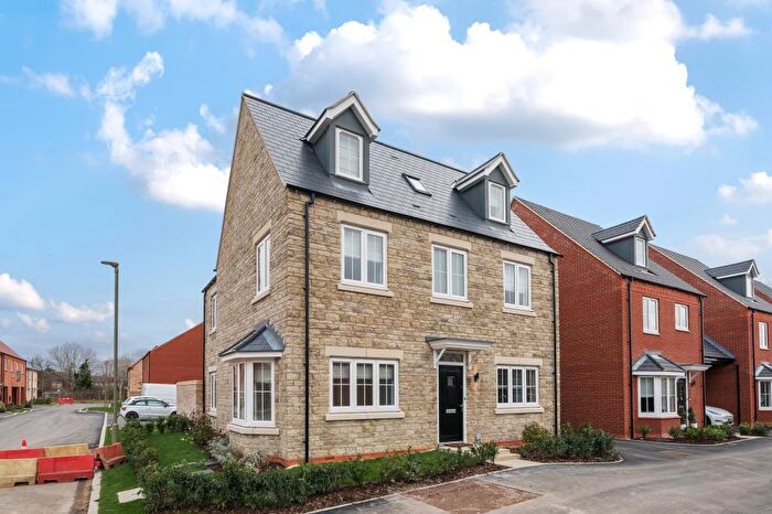 4 Bedroom Detached House To Rent In Melton Road, Bicester, OX26