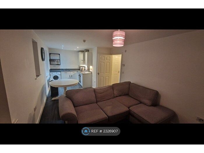 2 Bedroom Flat To Rent In Ward Place, Selly Oak, Birmingham, B29
