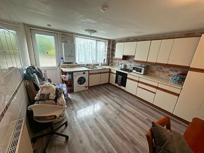 4 Bedroom Terraced House To Rent In Birmingham, B11