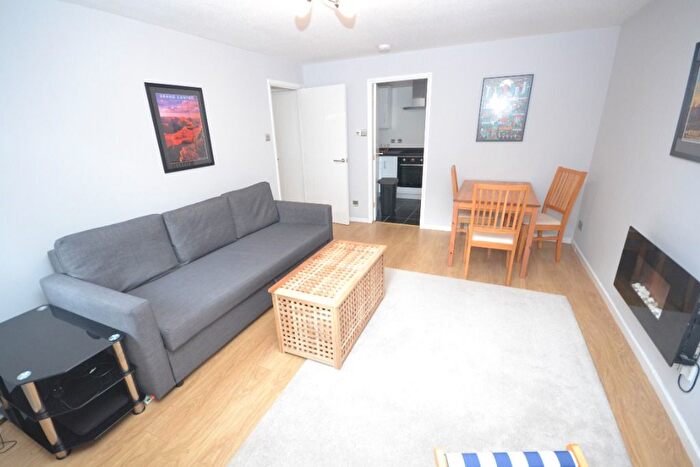 1 Bedroom Flat To Rent In Tytler Gardens, Abbeyhill, Edinburgh, EH8
