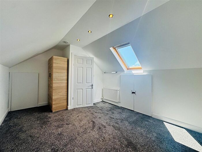 3 Bedroom Terraced House To Rent In Brentmead Gardens, London, NW10