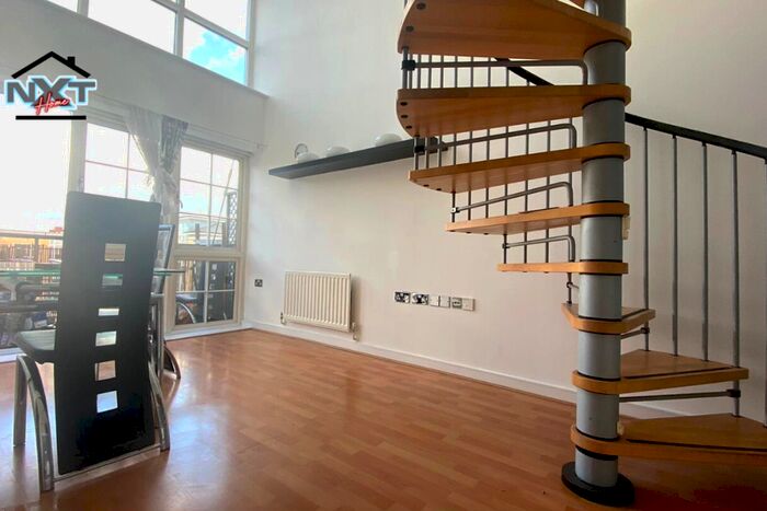 2 Bedroom Flat To Rent In Malt House Place, Romford, London, RM1