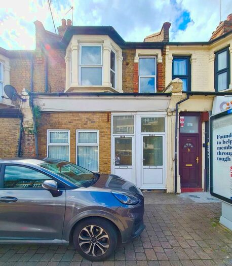 2 Bedroom Flat For Sale In Church Road, Leyton, London, E10