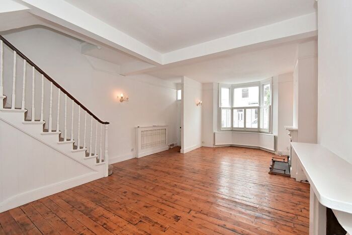 4 Bedroom Detached House To Rent In Epple Road, Fulham, London, SW6
