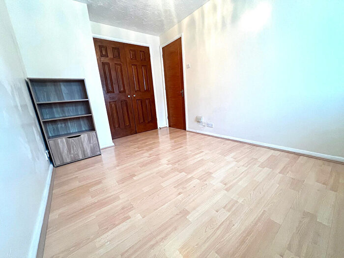 2 Bedroom Flat To Rent In Cuthberga Close, Barking, IG11
