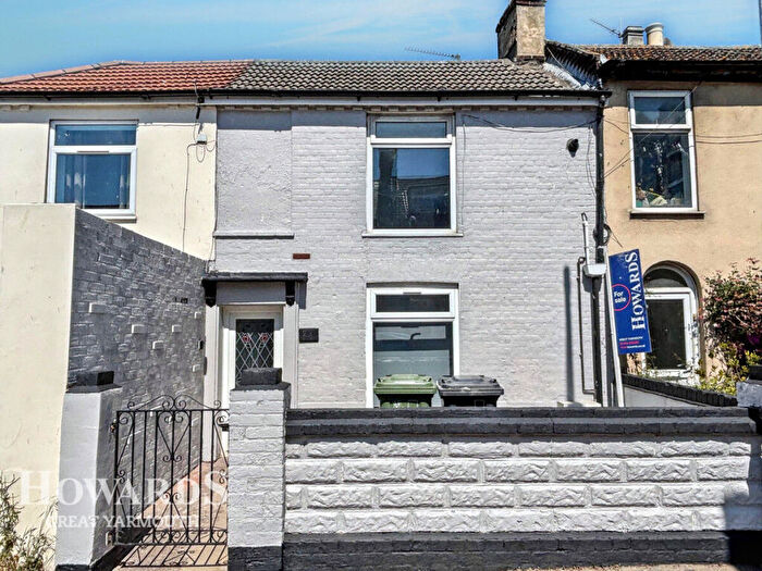 3 Bedroom Terraced House For Sale In St Peters Road, Great Yarmouth, NR30