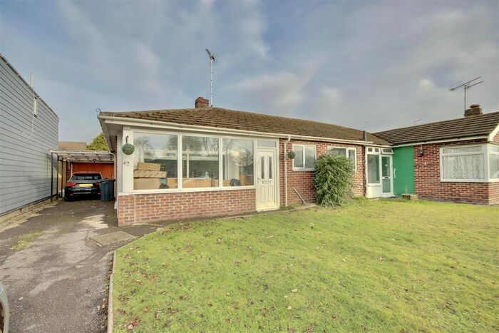 2 Bedroom Semi-Detached Bungalow To Rent In Inhurst Avenue, Waterlooville PO7
