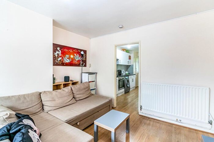 1 Bedroom Flat To Rent In Denmark Road, Kingston Upon Thames, KT1